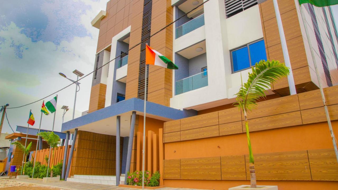 Hotel La Casa Cielo Cotonou Eksteriør billede