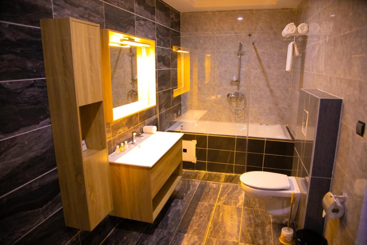 Hotel La Casa Cielo Cotonou Eksteriør billede