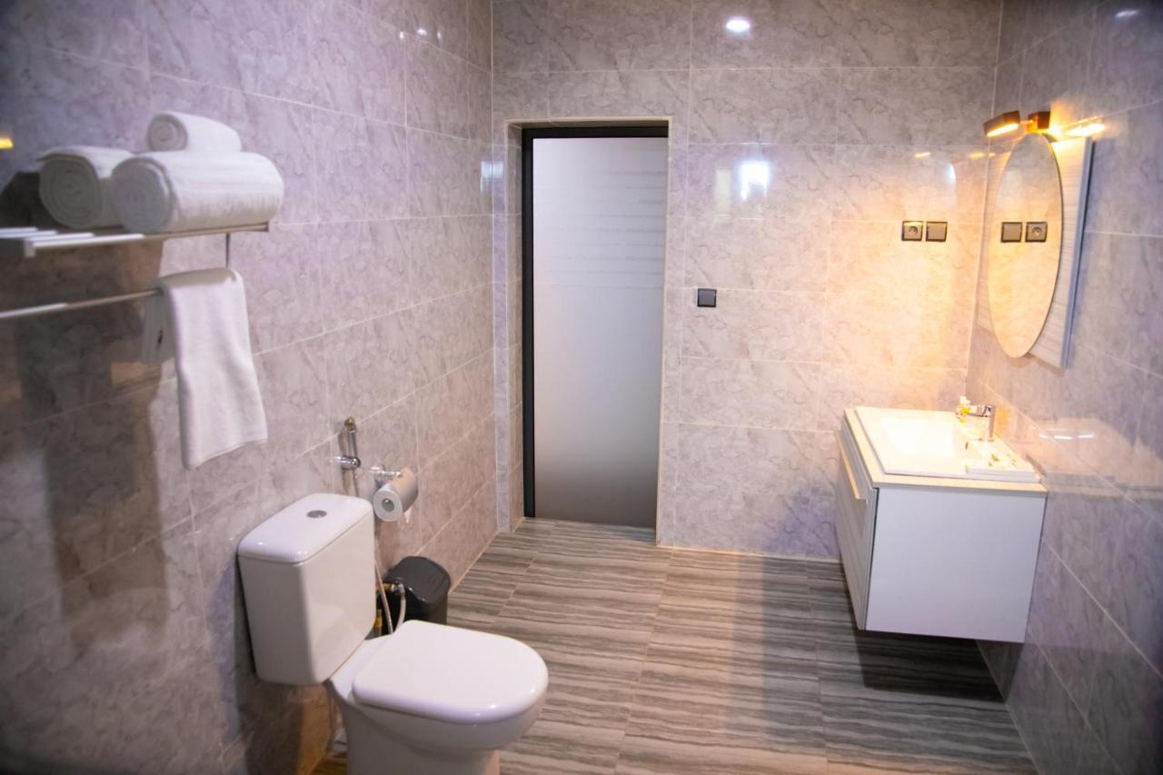 Hotel La Casa Cielo Cotonou Eksteriør billede