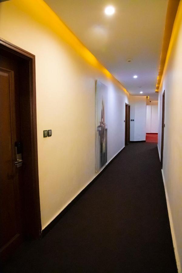 Hotel La Casa Cielo Cotonou Eksteriør billede