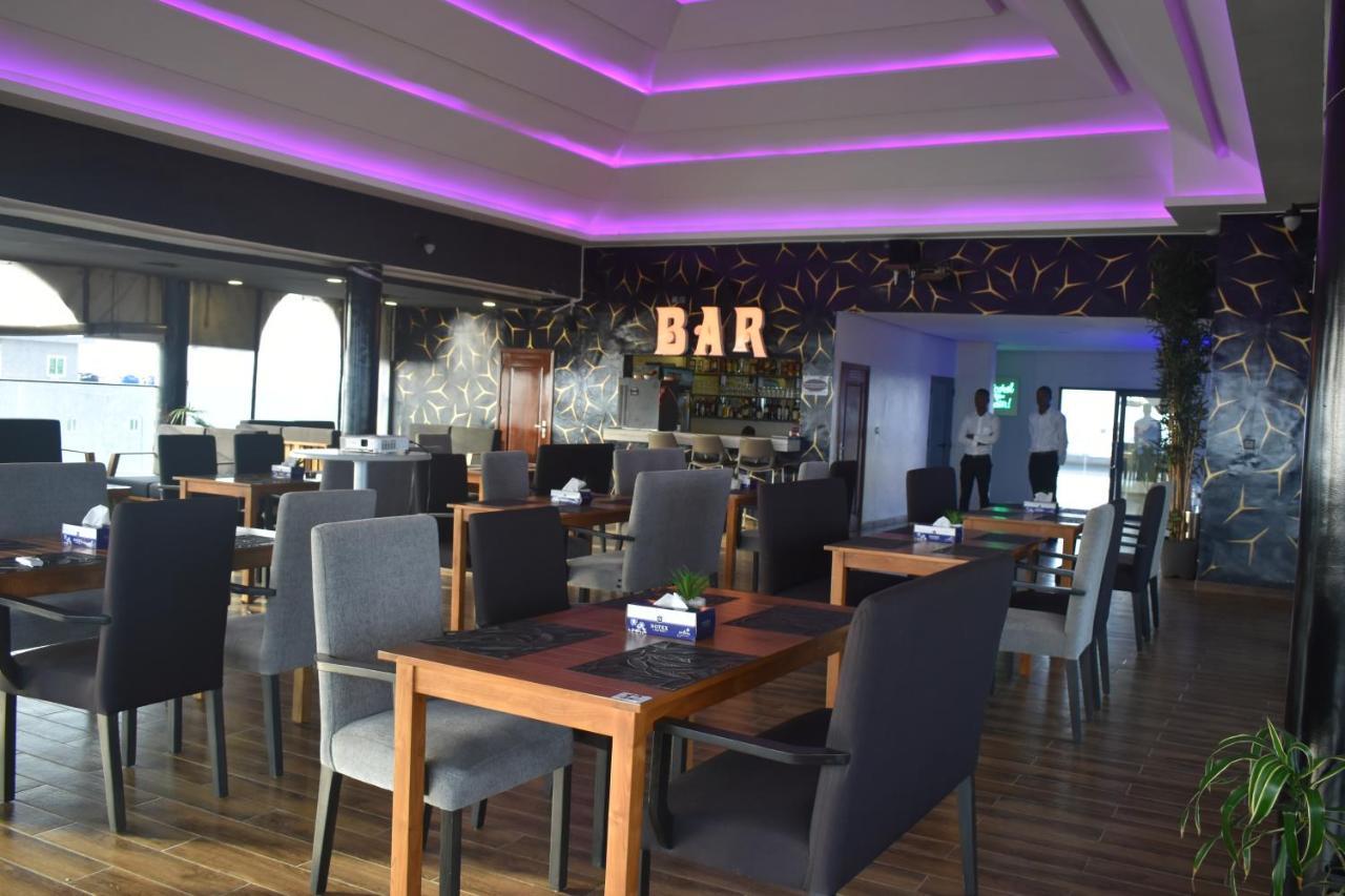 Hotel La Casa Cielo Cotonou Eksteriør billede